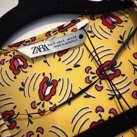 Zara Maxi Yellow Floral Dress - Picture 4 of 6